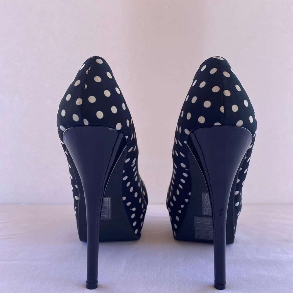 🛍️🛍️🛍️ Forever21 Black with White polka dots High Heels, sz 7.5, Used - Picture 6 of 16
